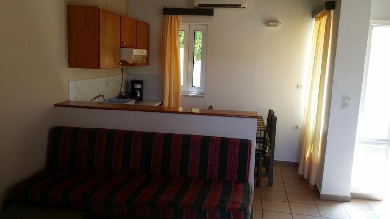 Theos Village Apartments Kato Daratso Exterior foto